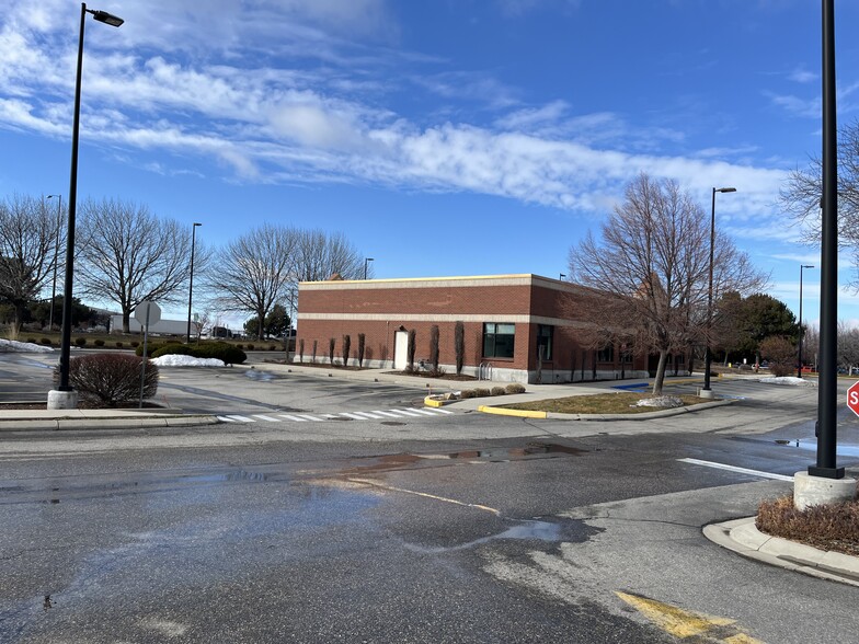More Photos Of 6490 S Federal Way, Boise Bank For Sale