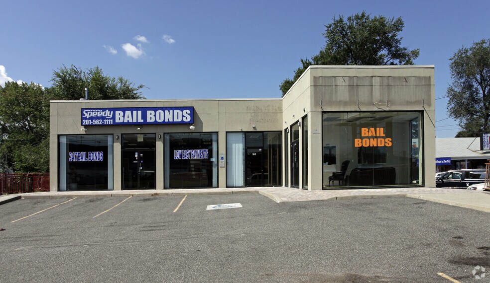 More Photos Of 161 S River St, Hackensack Freestanding For Lease