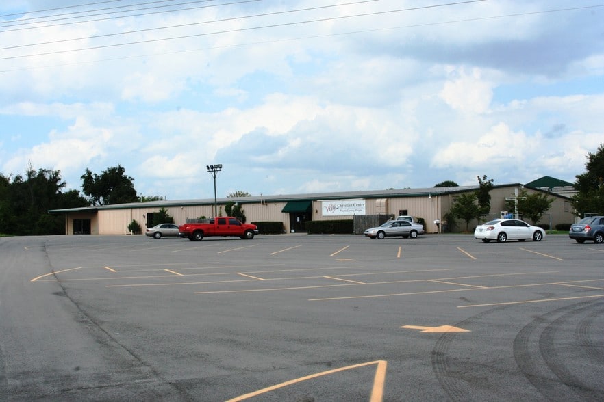 More Photos Of 1645-1647 Middle Tennessee Blvd, Murfreesboro Light Manufacturing For Lease