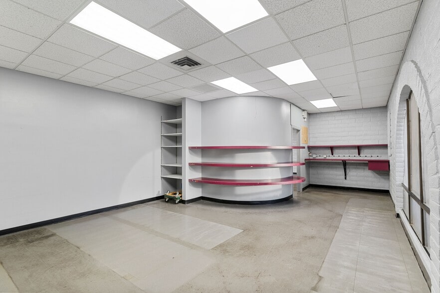 More Photos Of 801 S Rancho Dr, Las Vegas Office For Lease