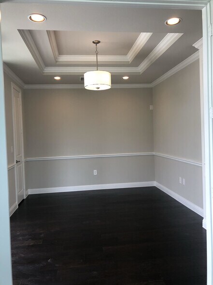 More Photos Of 333 E Bethany Dr, Allen Office For Sale