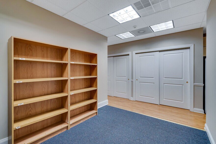 More Photos Of 124 S York Rd, Hatboro Office For Sale