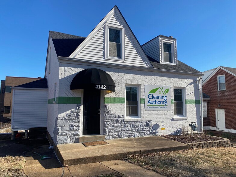 More Photos Of 4142 Crescent Dr, Saint Louis Medical For Sale