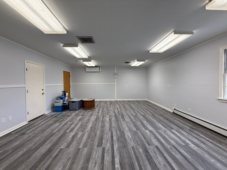 More Photos Of 79 Reservoir St, Holden Office For Lease
