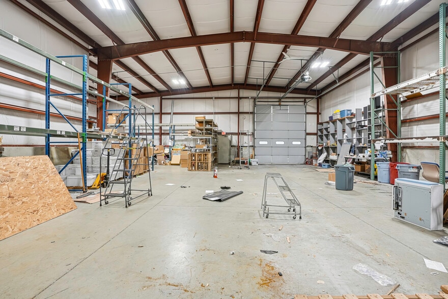 More Photos Of 174 Davis St, Douglas Warehouse For Sale