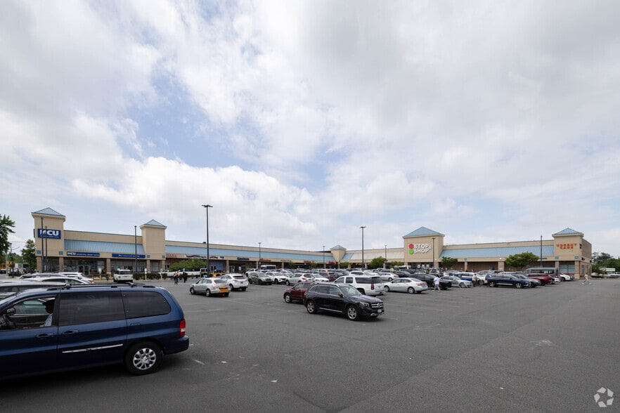 More Photos Of 134-40 Springfield Blvd, Springfield Gardens Freestanding For Lease