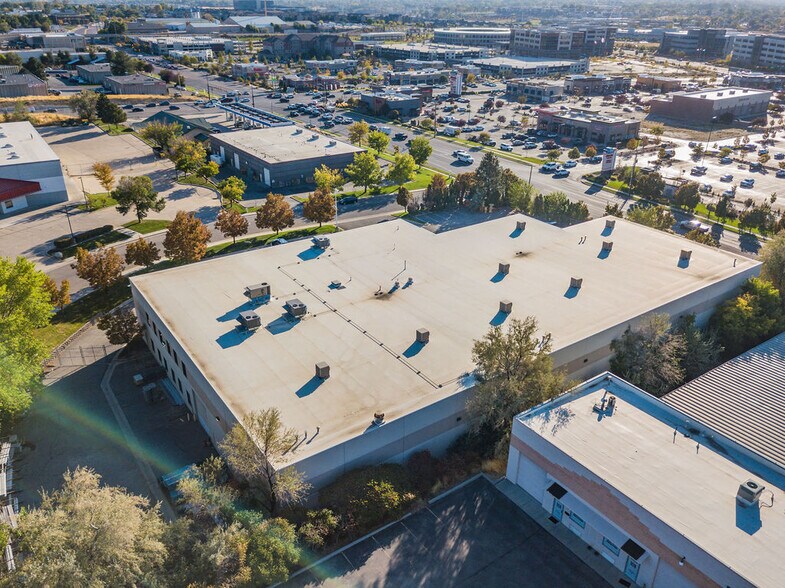 More Photos Of 662 W Commerce Park Dr, Midvale Warehouse For Sale