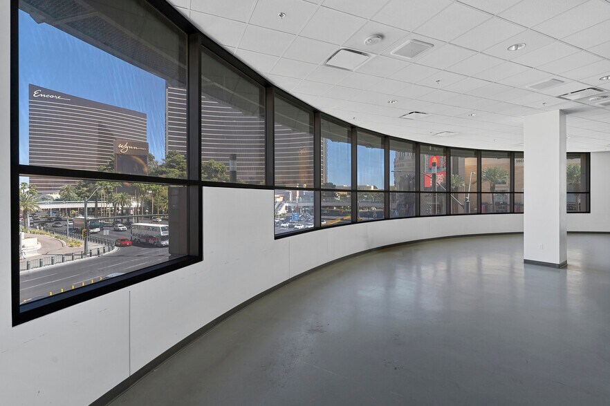More Photos Of 3300 S Las Vegas Blvd, Las Vegas Hotel For Lease