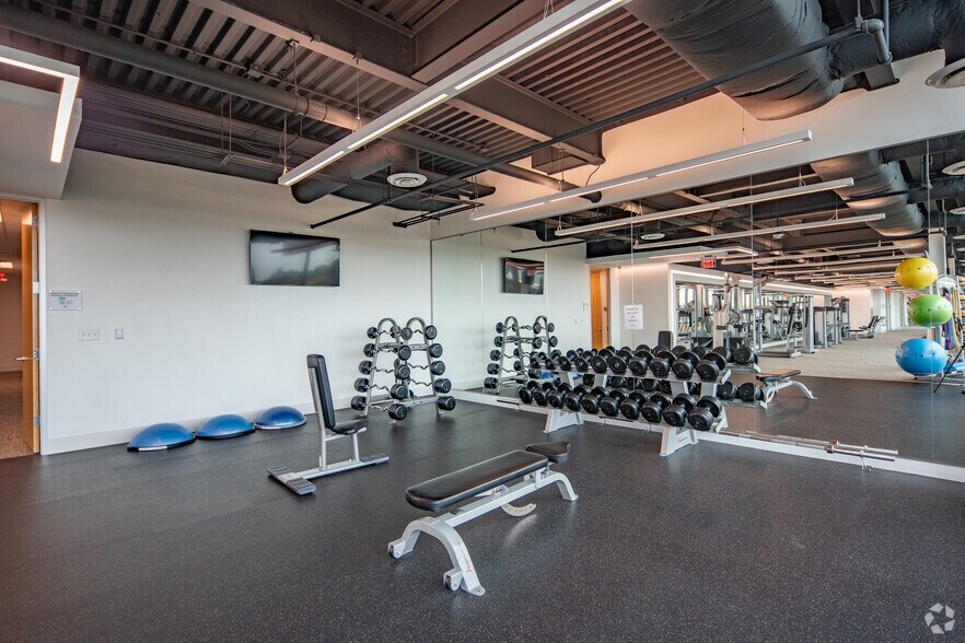 More Photos Of 8350 N Central Expy, Dallas Office For Lease