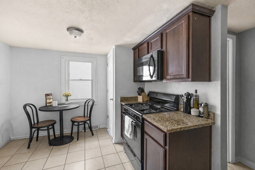 More Photos Of 1012-S S Main St, Culpeper Medical For Sale