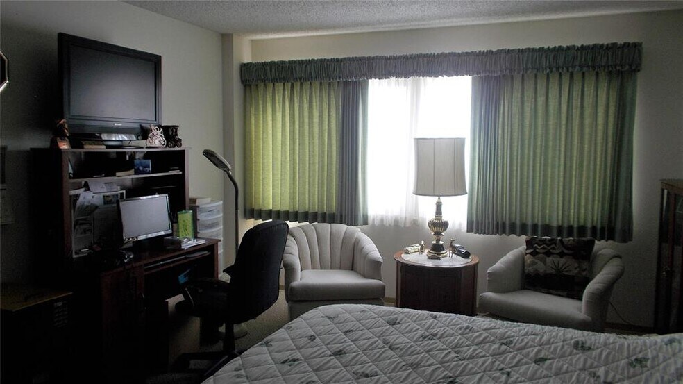 More Photos Of 20 W 3rd St, Havre Apartments For Sale