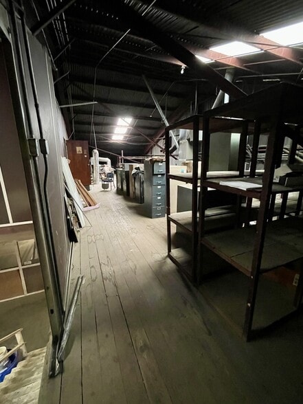 More Photos Of 2689 Livingston Rd, Jackson Warehouse For Sale