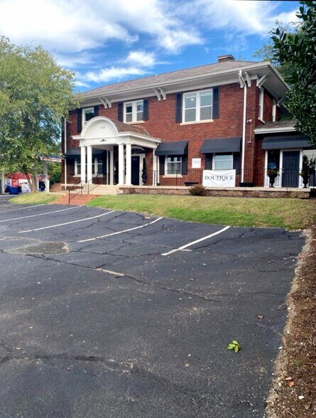 Primary Photo Of 1824 E Main St, Spartanburg Freestanding For Lease