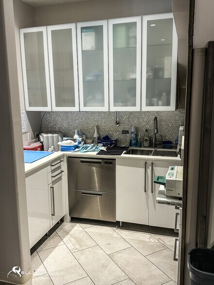 More Photos Of 664 N Highland Ave NE, Atlanta Freestanding For Sale