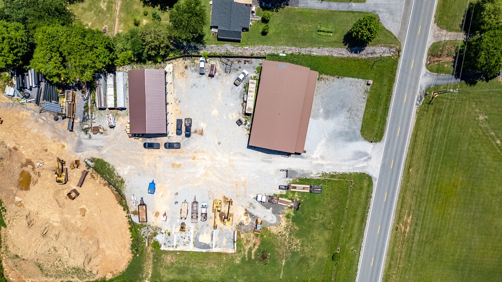 More Photos Of 10516 Highway 58, Ooltewah General Retail For Sale