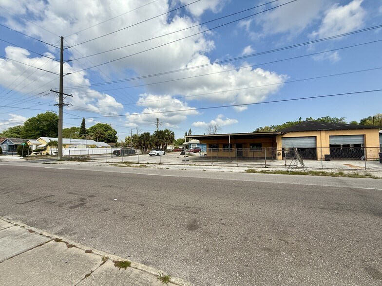 More Photos Of 3425 N 15th St, Tampa Auto Repair For Sale