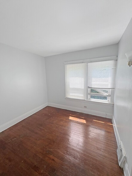 More Photos Of 1156 Carl Ave, Cleveland Apartments For Sale