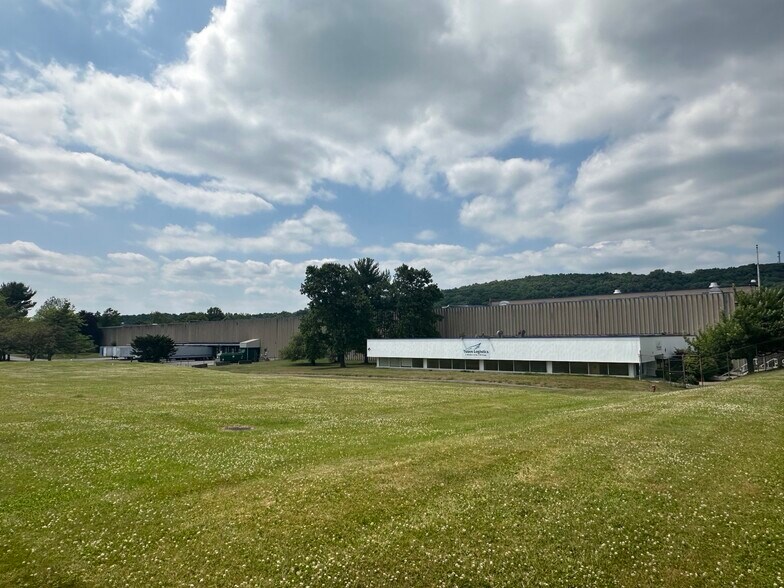 More Photos Of 555 Rt 57 W, Port Murray Warehouse For Lease