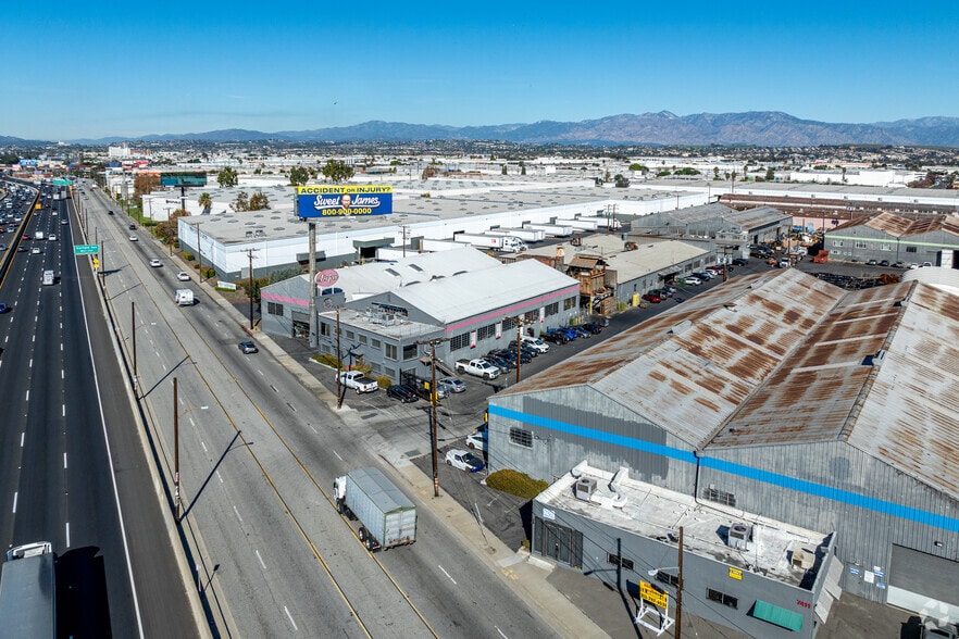 More Photos Of 7403 Telegraph Rd, Montebello Industrial For Lease