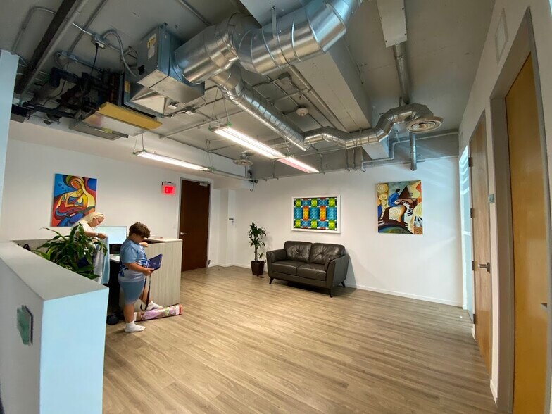 More Photos Of 14 NE 1st Ave, Miami Office For Sale