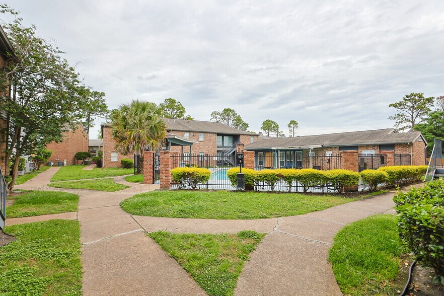More Photos Of 5455 Timber Creek Place Dr, Houston Apartments For Sale