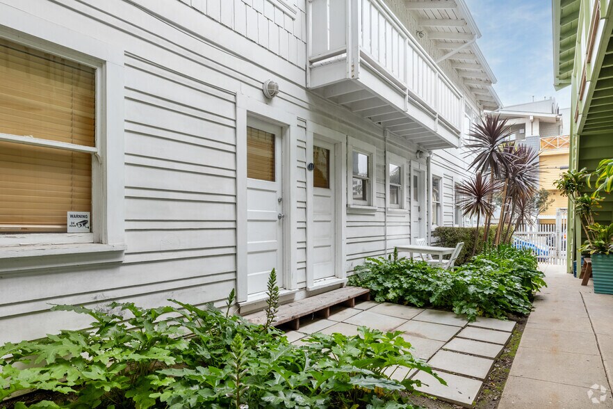 More Photos Of 145-147 Bay St, Santa Monica Loft Creative Space For Lease