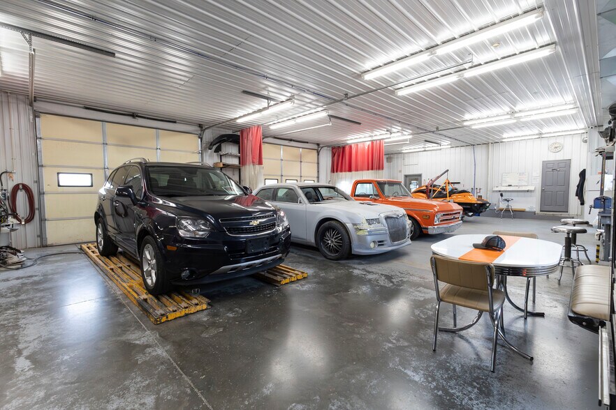 More Photos Of 959 Highway 24, Moberly General Retail For Sale