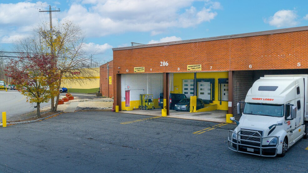 More Photos Of 202-206 Pegasus Ave, Northvale Warehouse For Lease