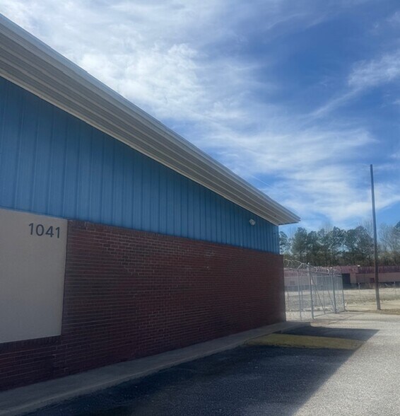 More Photos Of 1041 Highway 280/431 Byp, Phenix City Light Distribution For Lease