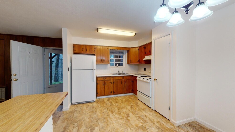 More Photos Of 42 Staley Drive, Morgantown Apartments For Sale