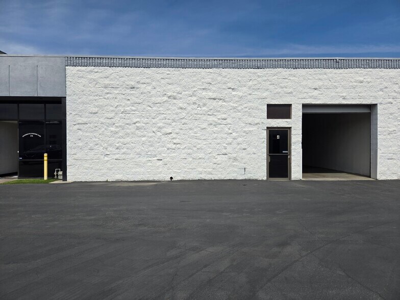 Primary Photo Of 9555 Owensmouth Ave, Chatsworth Warehouse For Lease