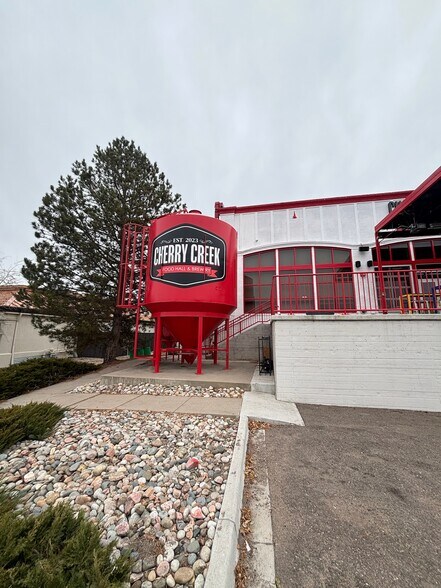 More Photos Of 6575 Greenwood Plaza Blvd, Greenwood Village Restaurant For Sale