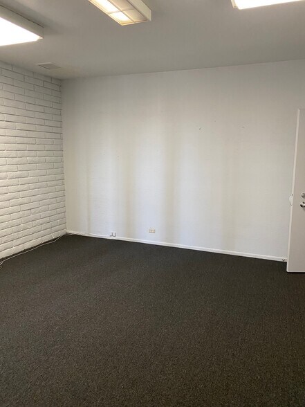 More Photos Of 45902 Oasis St, Indio Medical For Lease