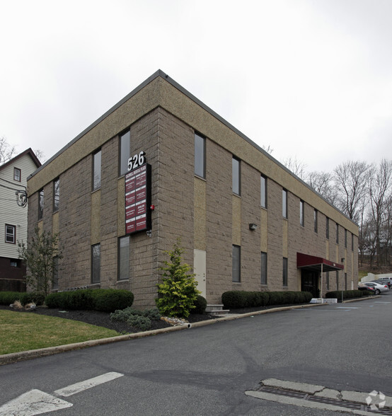 Primary Photo Of 526 Bloomfield Ave, Caldwell Medical For Lease