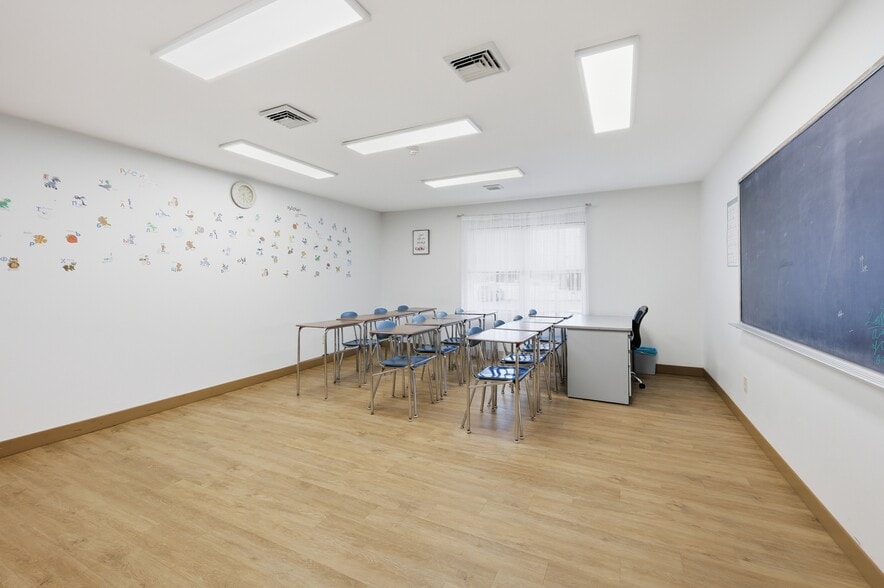 More Photos Of 261 College Hwy, Southwick Specialty For Sale