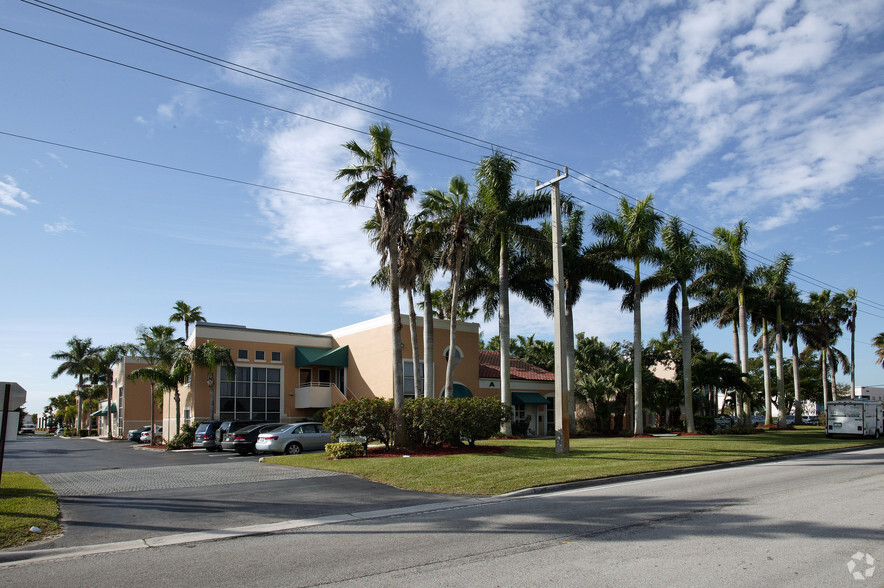 More Photos Of 13200 SW 128th St, Miami Loft Creative Space For Lease