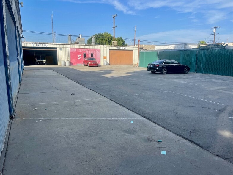 More Photos Of 1750 Daisy Ave, Long Beach Auto Repair For Lease