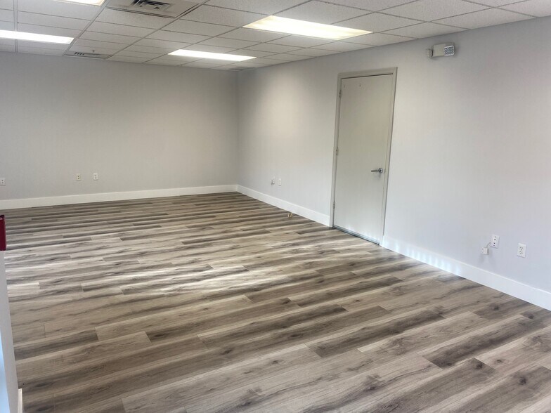 More Photos Of 1835 NW 112th Ave, Miami Warehouse For Lease