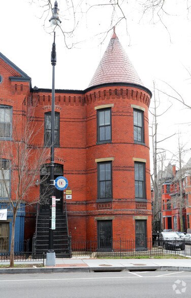 More Photos Of 1821 18th St NW, Washington Storefront Retail Office For Lease