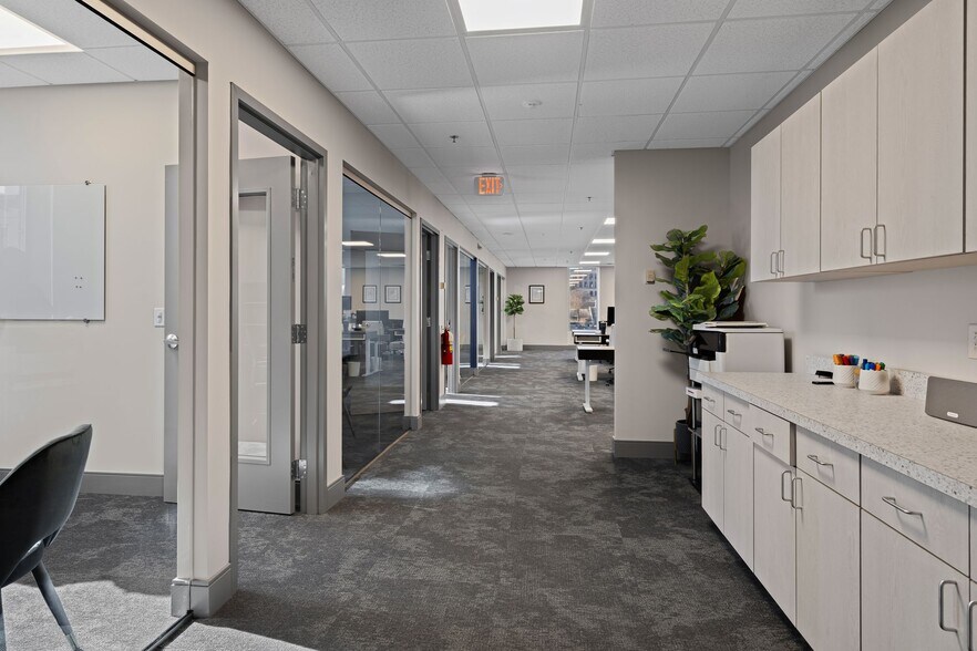 More Photos Of 300 James Robertson Pky, Nashville Office Residential For Lease