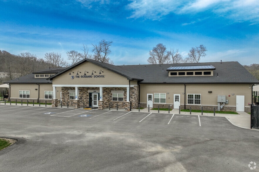 More Photos Of 2306 Wildwood Rd, Gibsonia Daycare Center For Sale