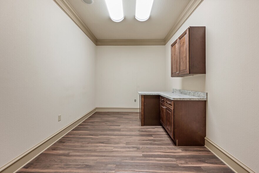 More Photos Of 4603 Colleyville Blvd, Colleyville Office For Sale