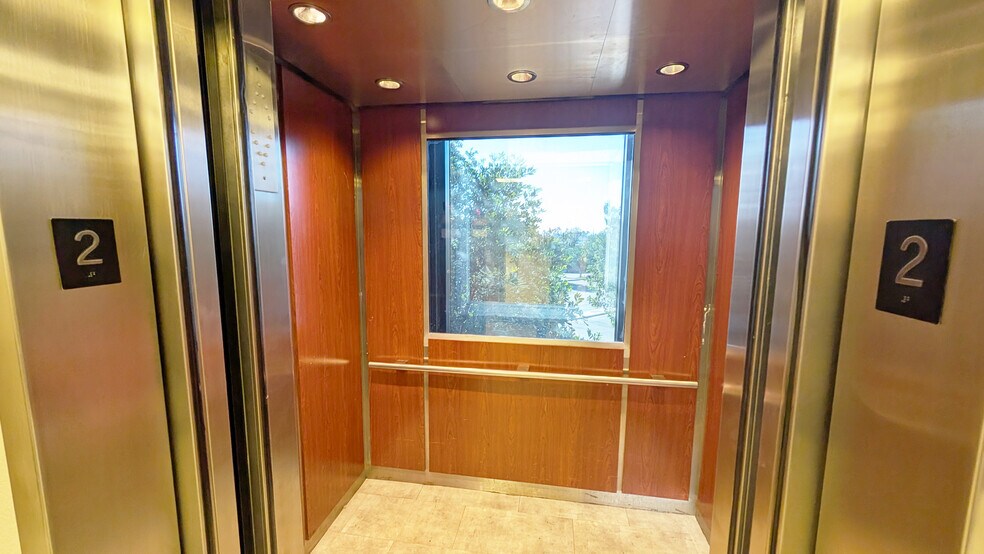 More Photos Of 299 W Foothill Blvd, Upland Medical For Sale