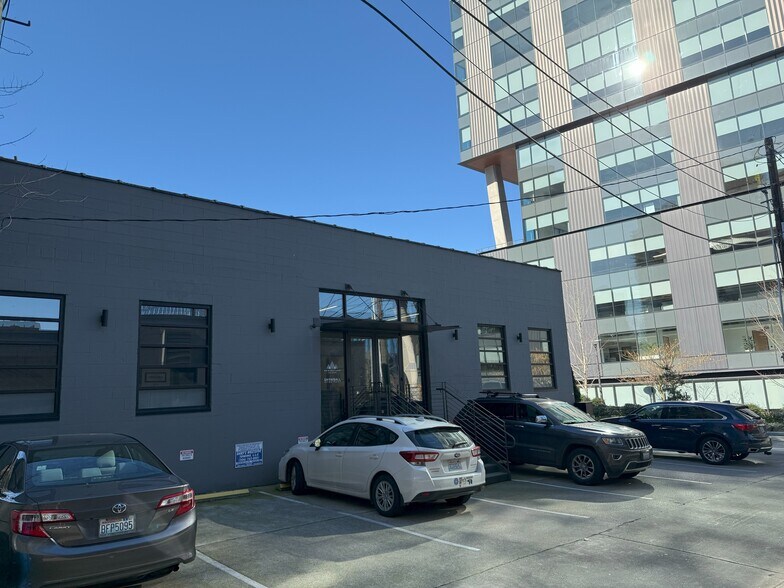More Photos Of 232 7th Ave N, Seattle Loft Creative Space For Sale