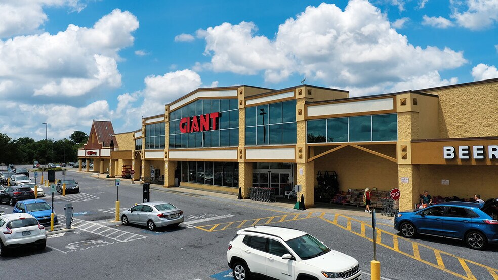 More Photos Of 801-835 Bowman St, Lebanon Unknown For Lease