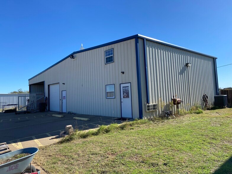 More Photos Of 5778 FM 933, Whitney Flex For Lease