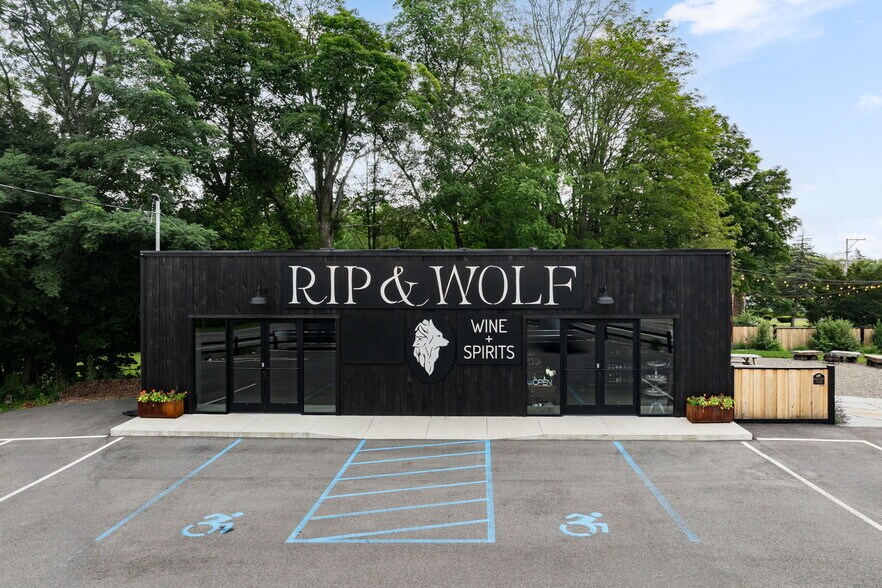 More Photos Of 734 NY-32A, Catskill Restaurant For Sale