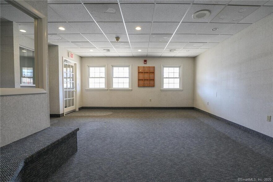 131 Boston Post Rd, East Lyme, CT 06333 Office For Lease