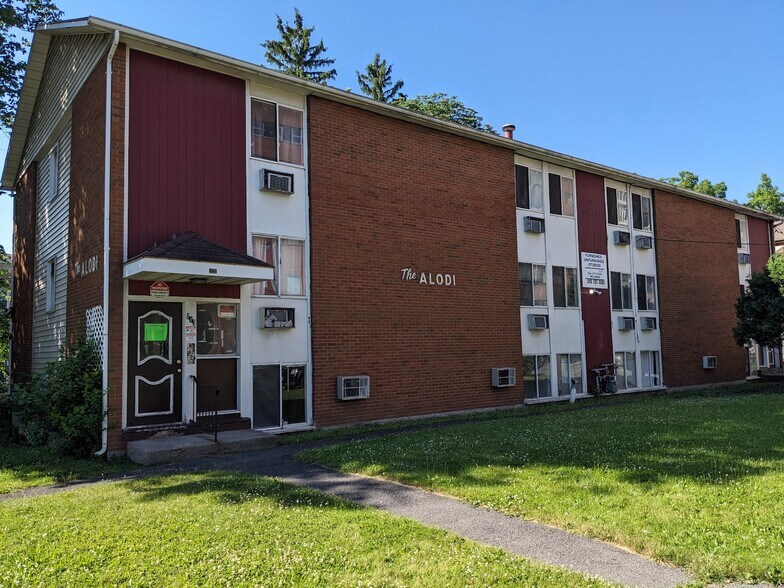 More Photos Of 1019 James St, Syracuse Apartments For Sale