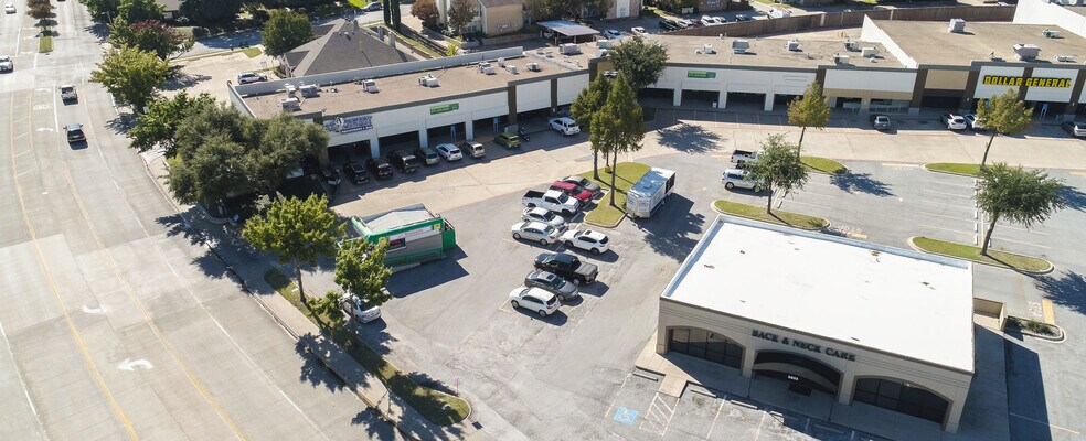 More Photos Of 2801-2853 Central Dr, Bedford Unknown For Lease